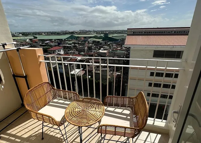 Staycation At Field Residences Near Airport *